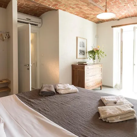 Casa Visette Apartment Monforte D'Alba Room photo